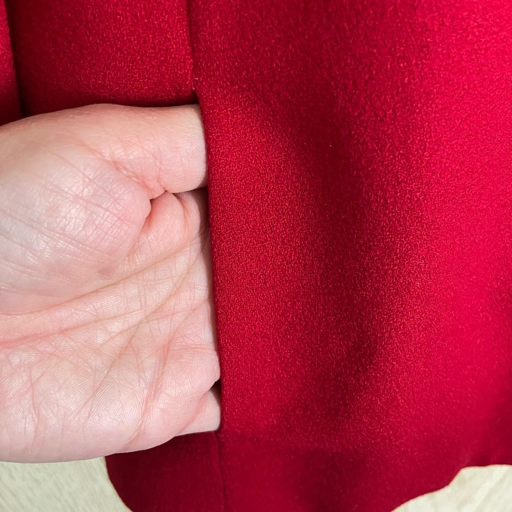 CHRISTIAN DIOR Vintage Pure Red Full Suit w/Pleat Skirt Gold Buttons sz 12 - Picture 4 of 16